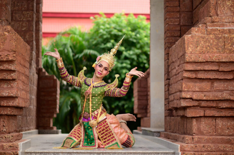 Cultural Etiquette in Thailand: Do’s, Don’ts, and Respecting Traditions
