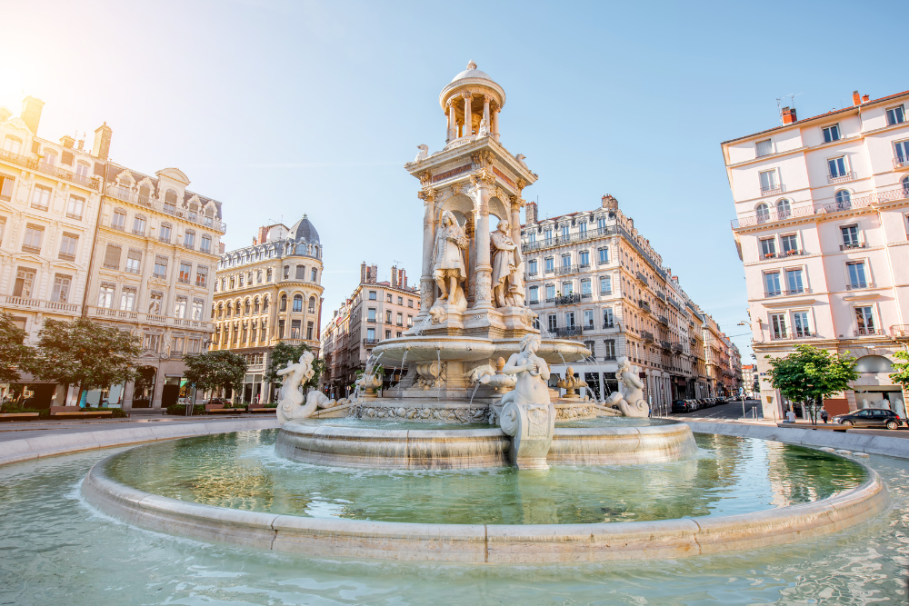 How to Spend 10 Perfect Days in France: A Route for Culture, Food, and Wine