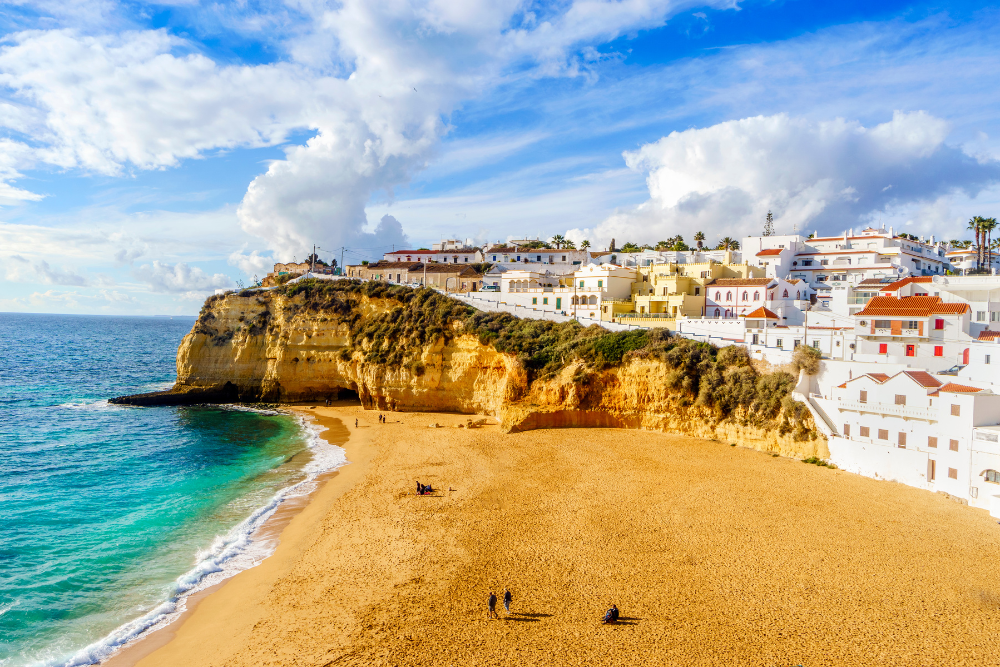 Exploring Portugal’s Beautiful Beaches: From Algarve to Lisbon